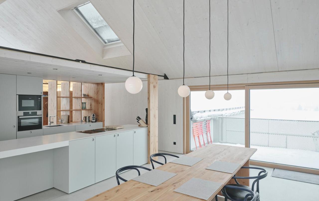 Urban Alpine Penthouse With Lake View Маурах Екстериор снимка