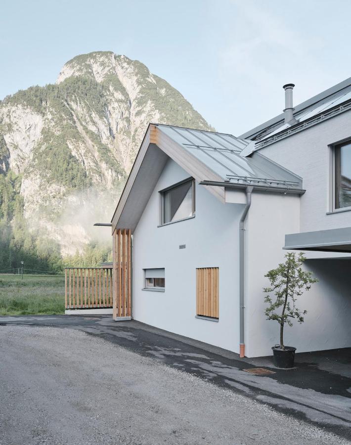 Urban Alpine Penthouse With Lake View Маурах Екстериор снимка