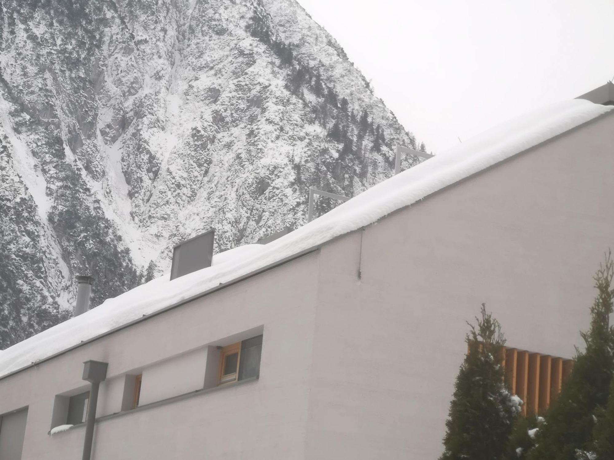 Urban Alpine Penthouse With Lake View Маурах Екстериор снимка